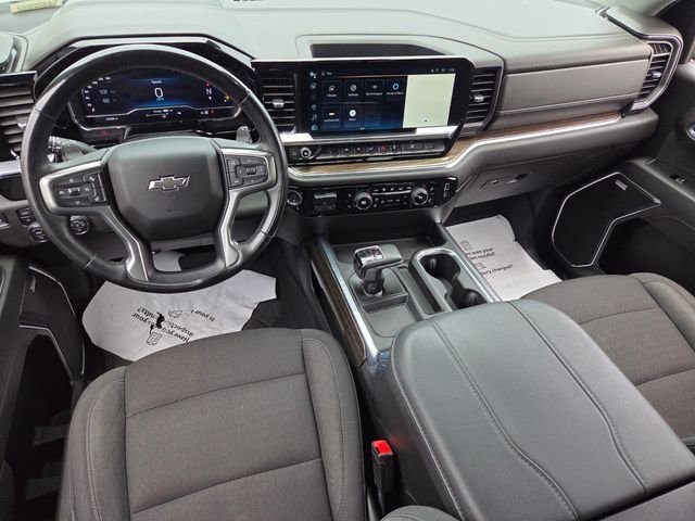 Used 2023 White Chevrolet RST image 9