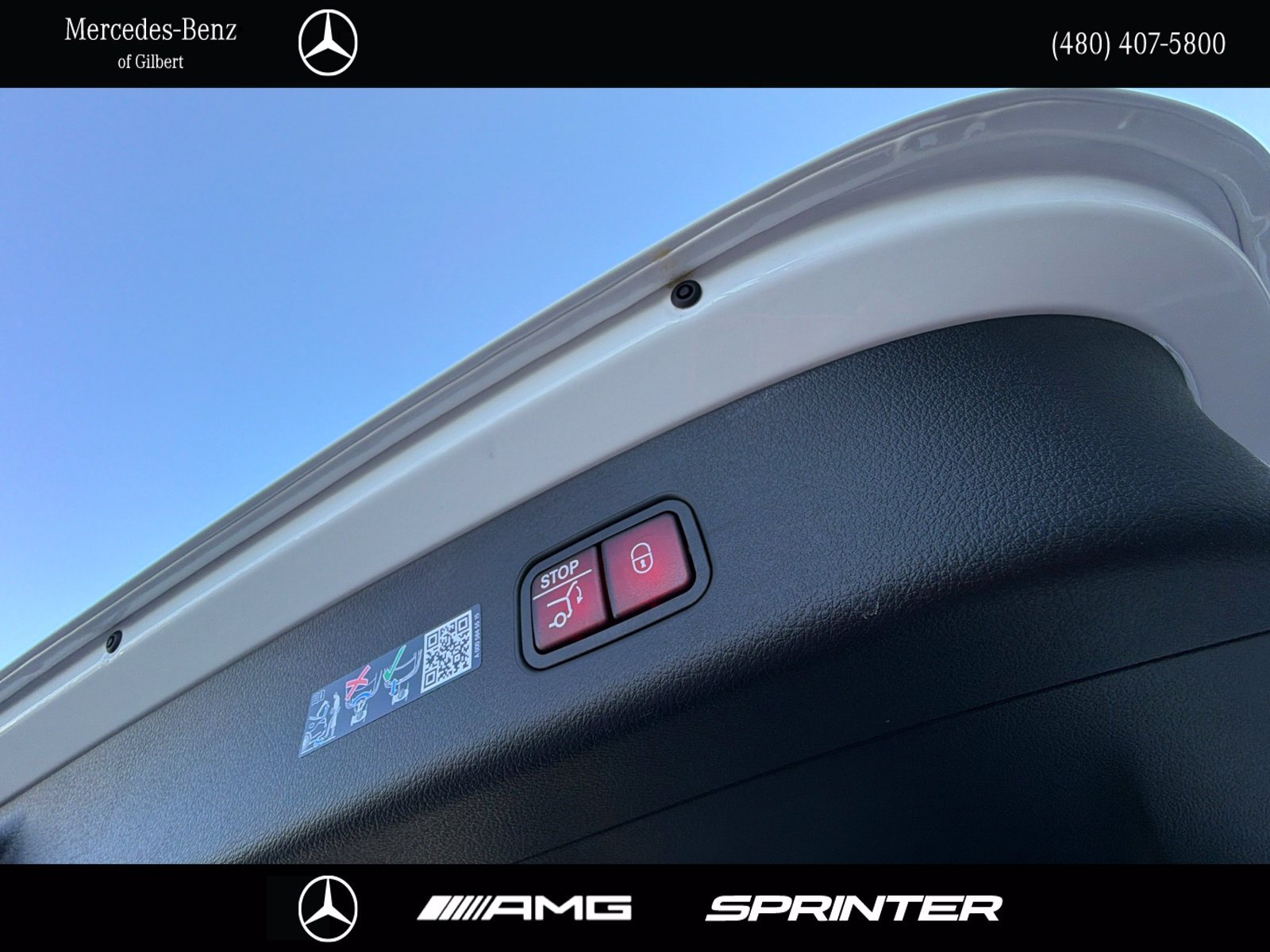 New 2027 Polar White Mercedes-Benz GLC 300 image 9
