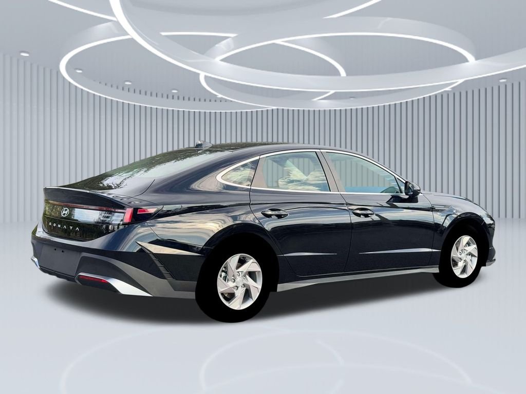 New 2026 Black Hyundai SE image 27