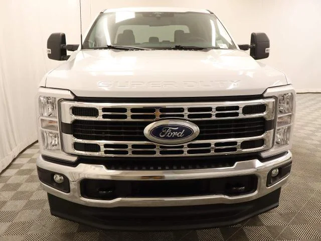 Certified Used 2026 Oxford White Ford XLT Crew Cab image 23