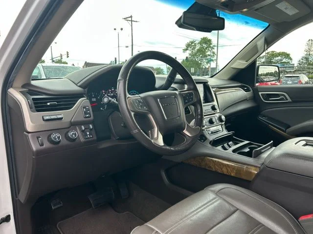 Used 2017 White Frost GMC Denali image 33