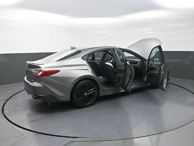 Used 2025  Toyota SE image 45