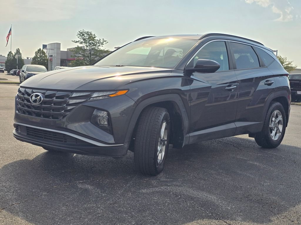 Used 2022 Gray Hyundai SEL image 10