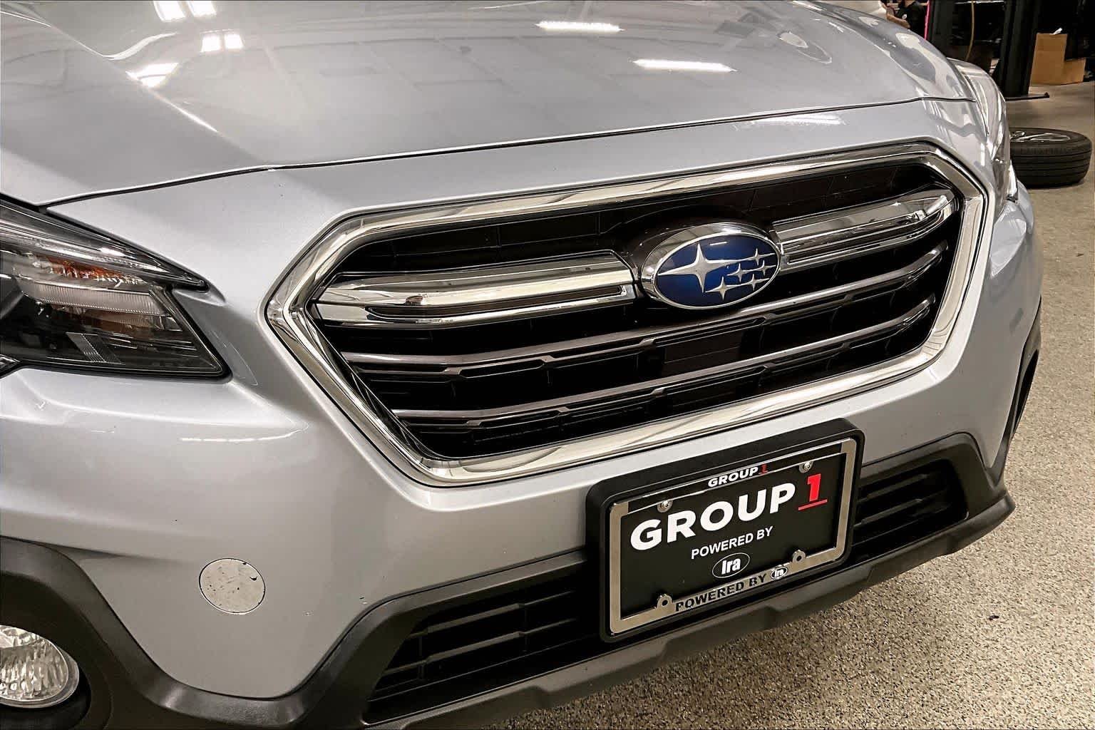 Used 2019 Ice Silver Metallic Subaru Limited image 30