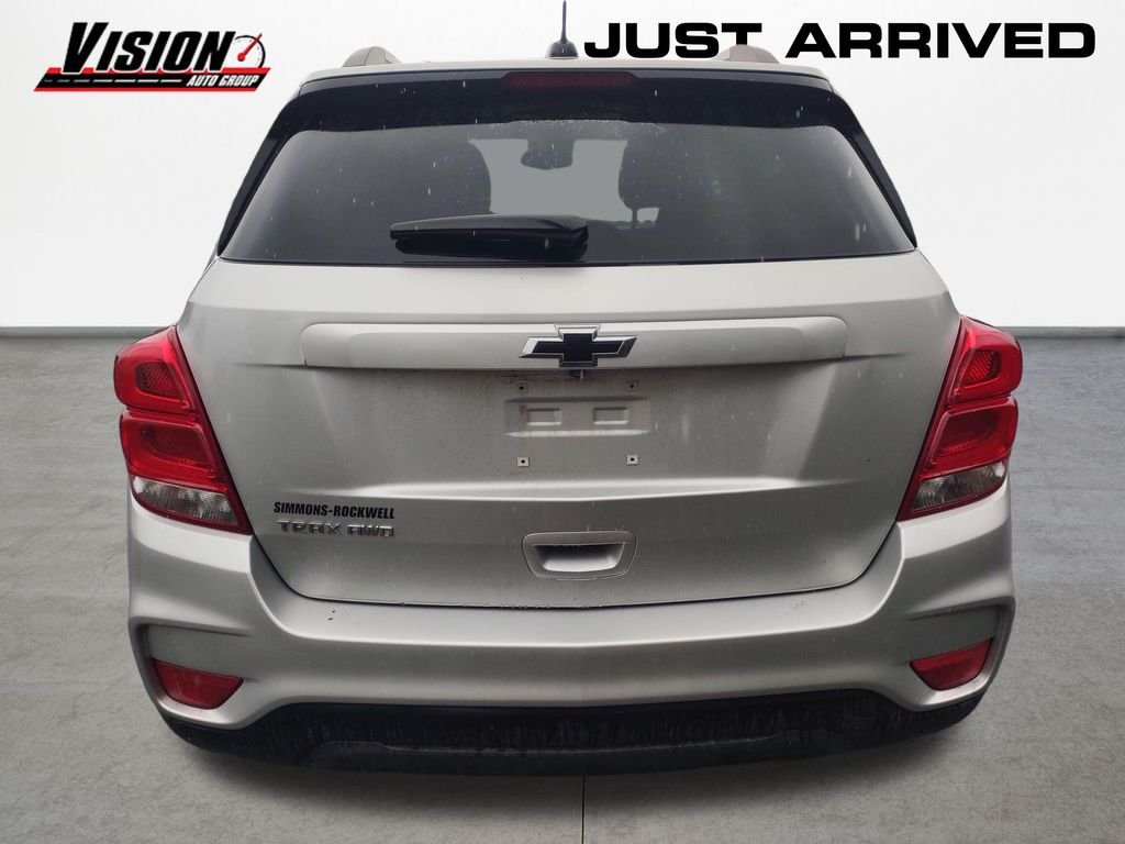 Used 2022 Silver Chevrolet LT image 4