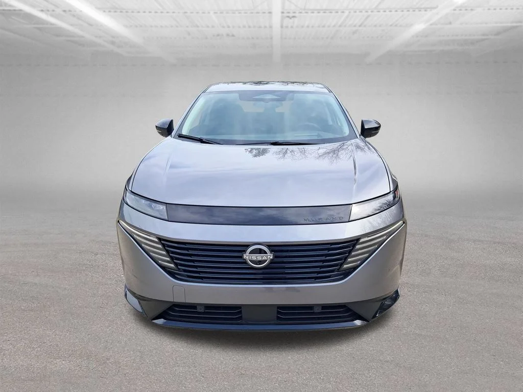 New 2026 Gray Nissan Platinum image 9