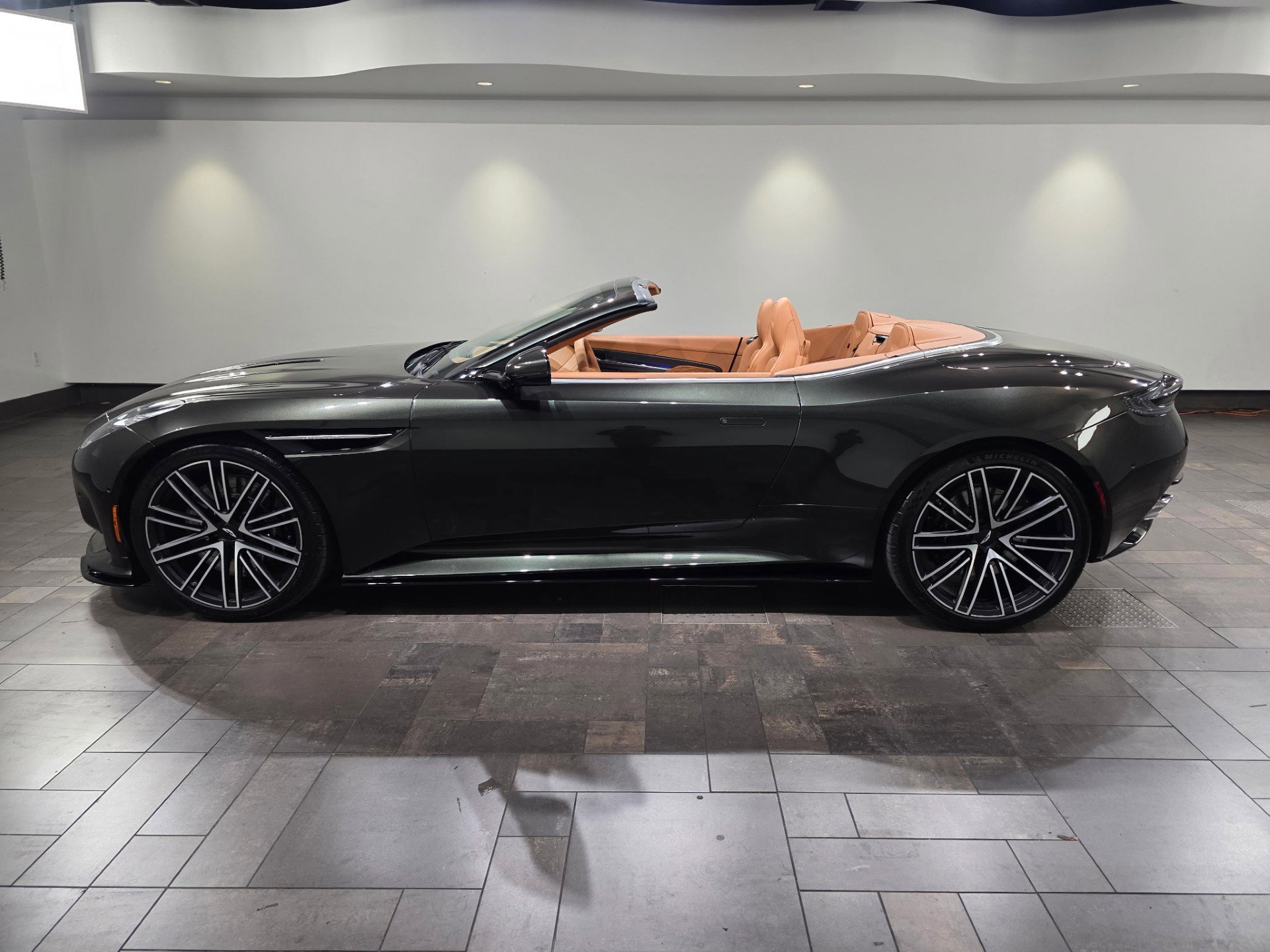 New 2026 Minotaur Green Aston Martin Volante image 19