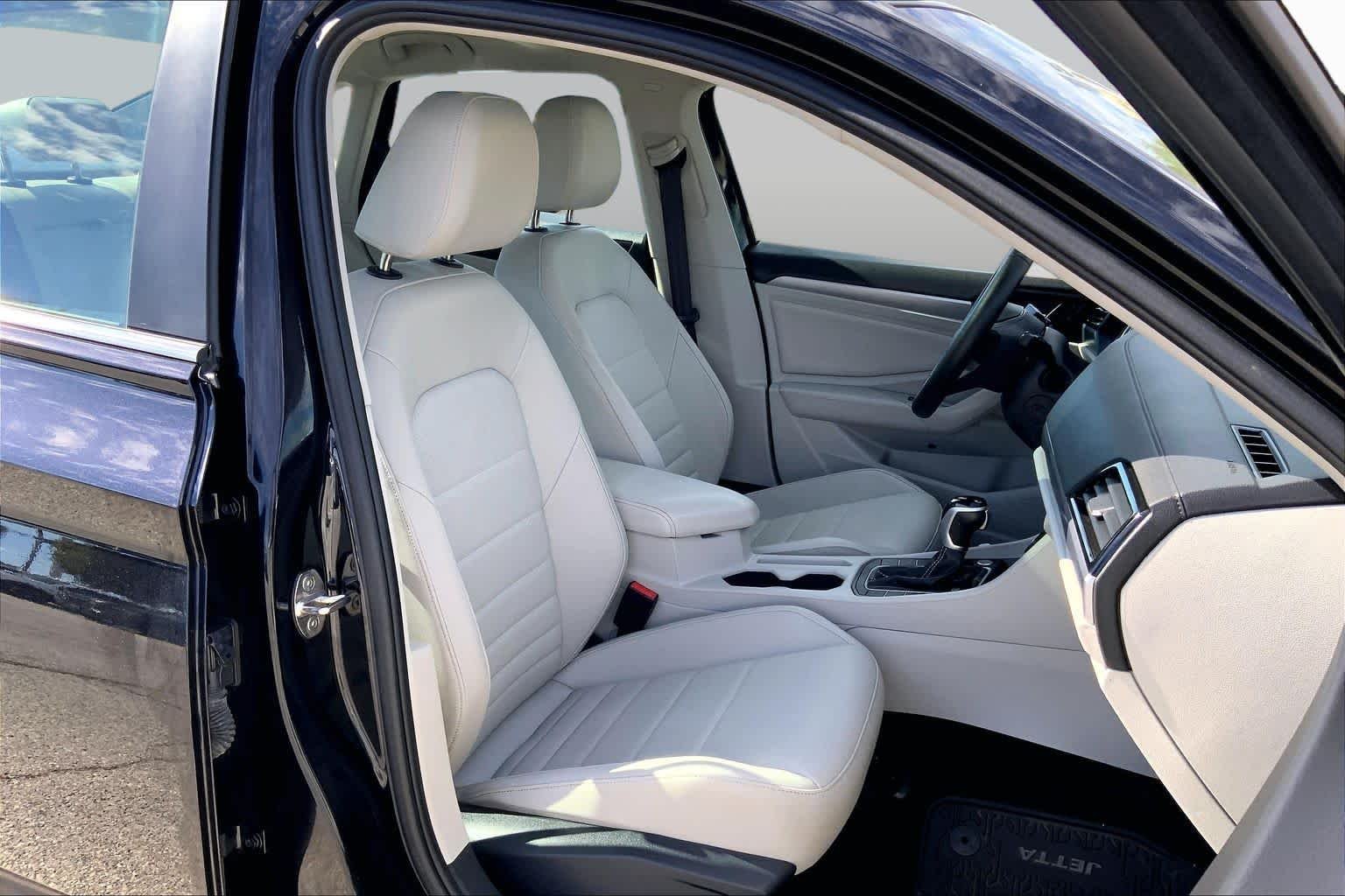 Certified Used 2024 Deep Black Pearl Volkswagen SE image 9