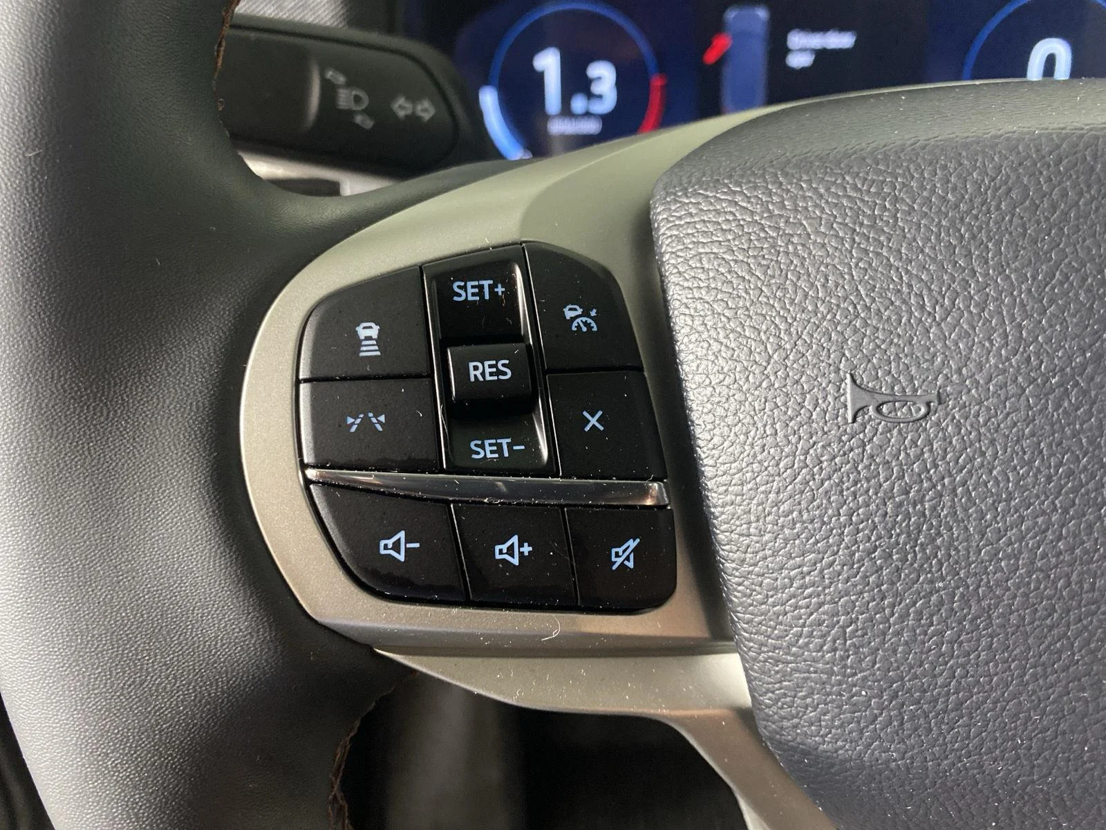 New 2026 Carbonized Gray Metallic Ford Active image 18