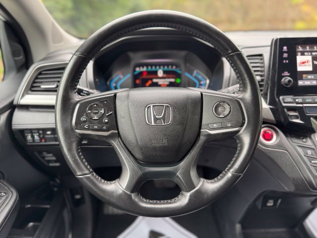 Used 2022 Platinum White Pearl Honda EX-L image 22