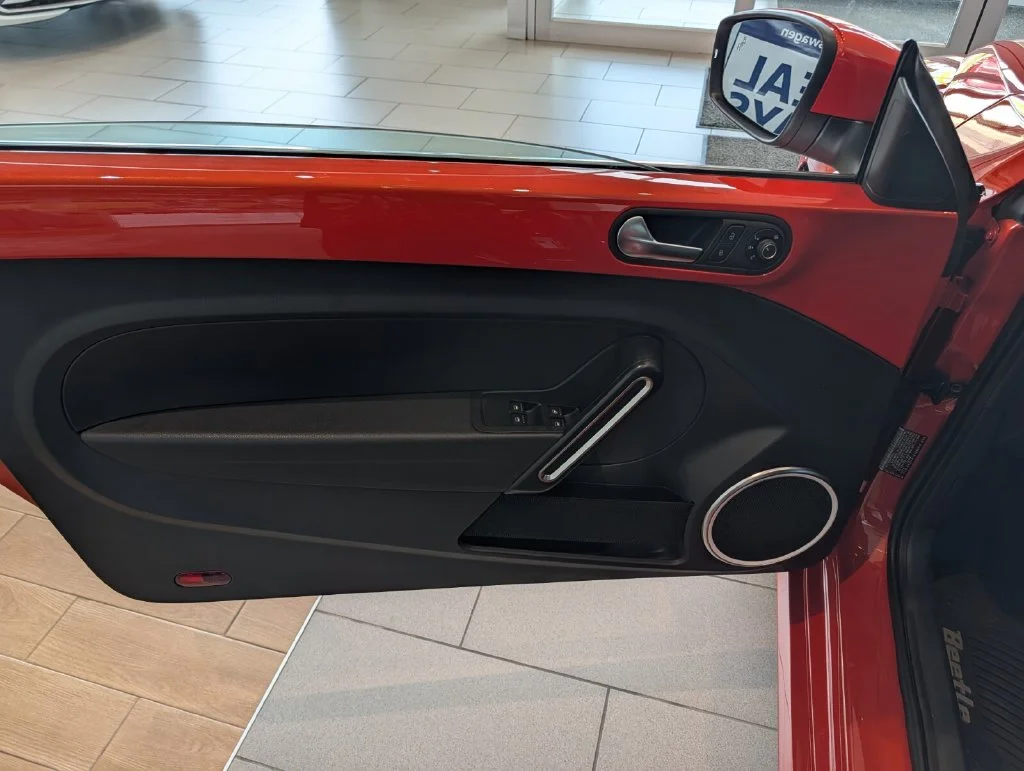 Used 2019 Orange Volkswagen 2.0T SE image 44