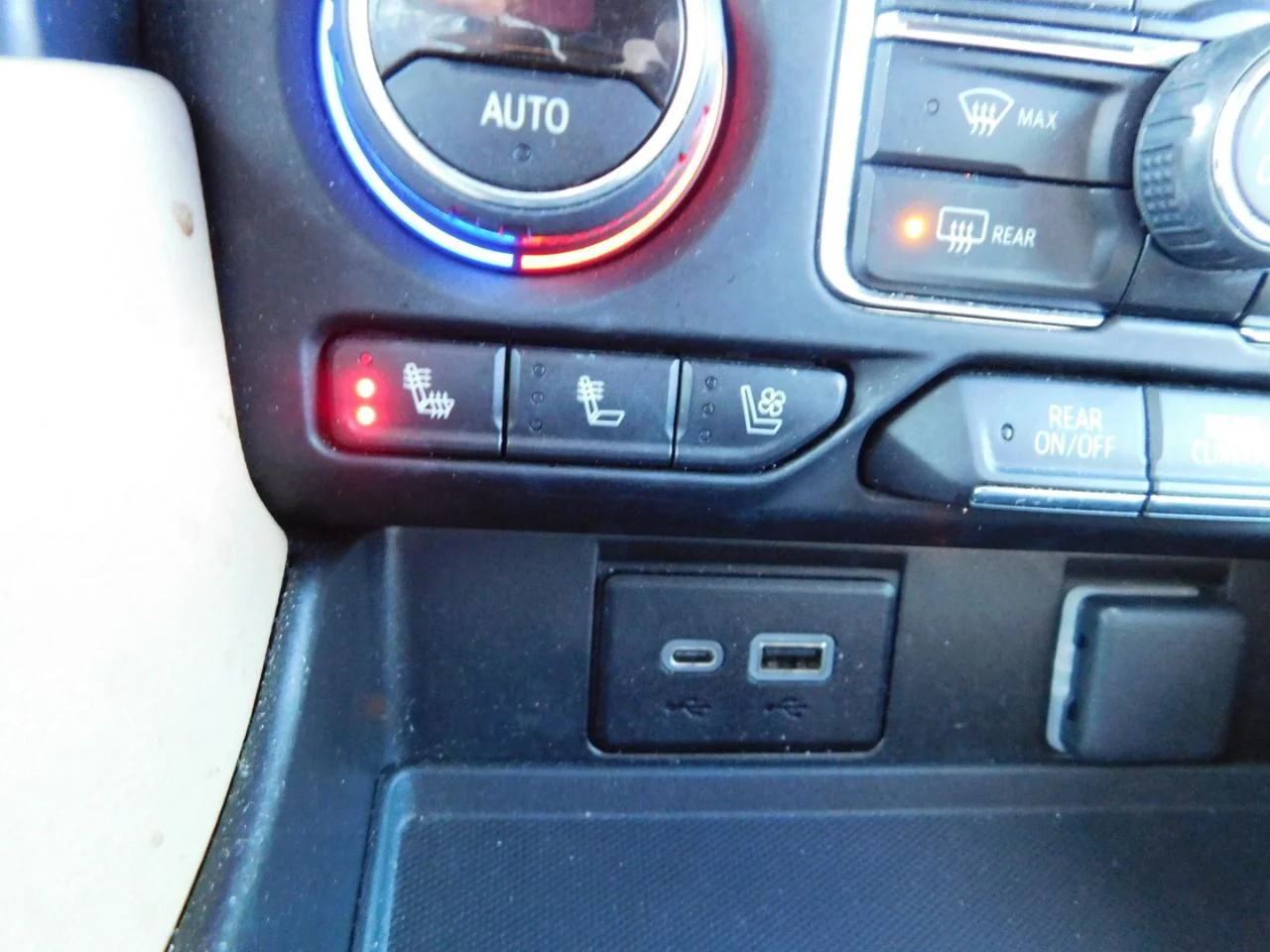 Used 2023 Iridescent Pearl Tricoat Chevrolet 2WD 4DR PREMIER image 46
