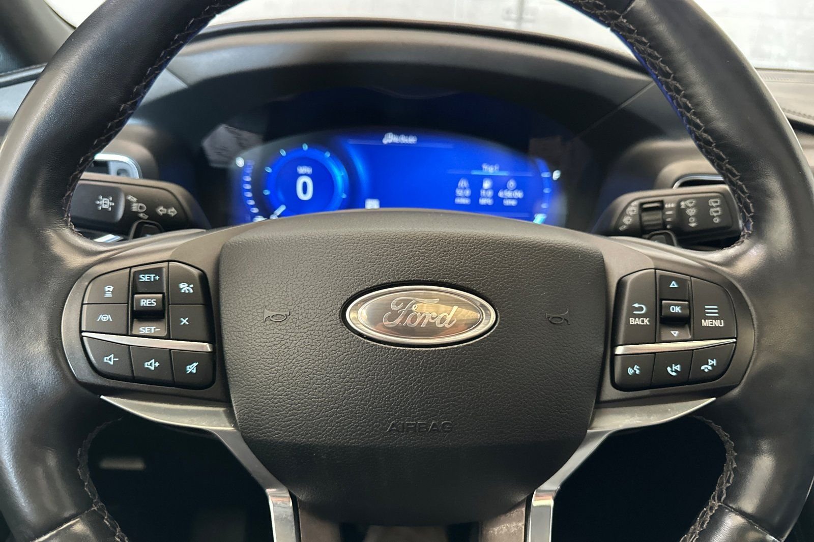 Used 2020 Gray Ford Platinum image 26
