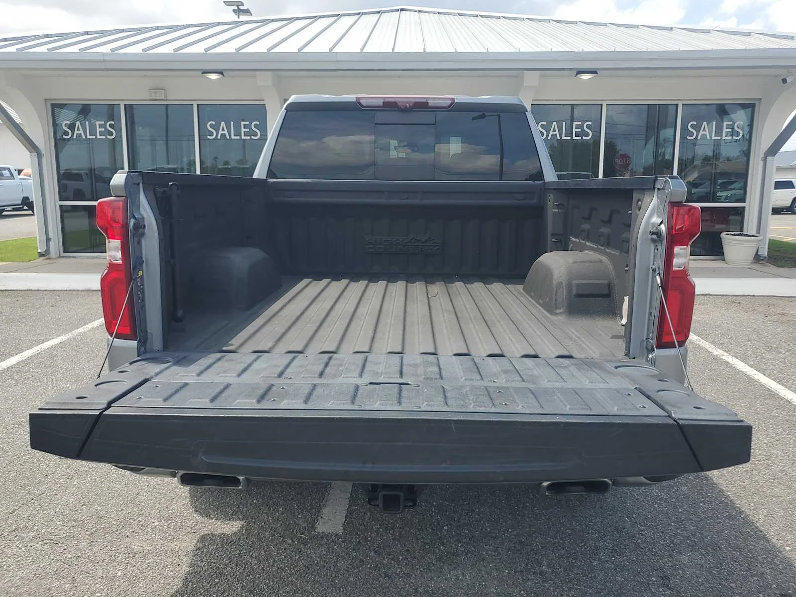 Used 2023 Sterling Gray Metallic Chevrolet High Country image 6