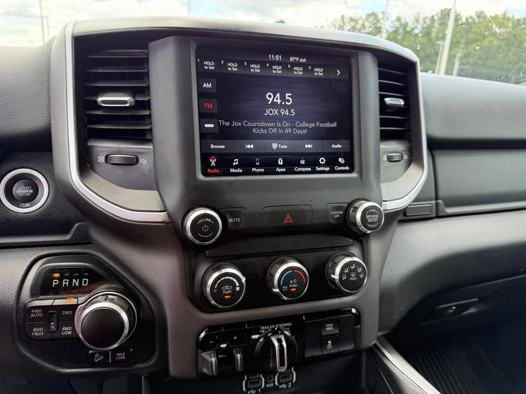 Used 2021 White Ram Big Horn/Lone Star image 12