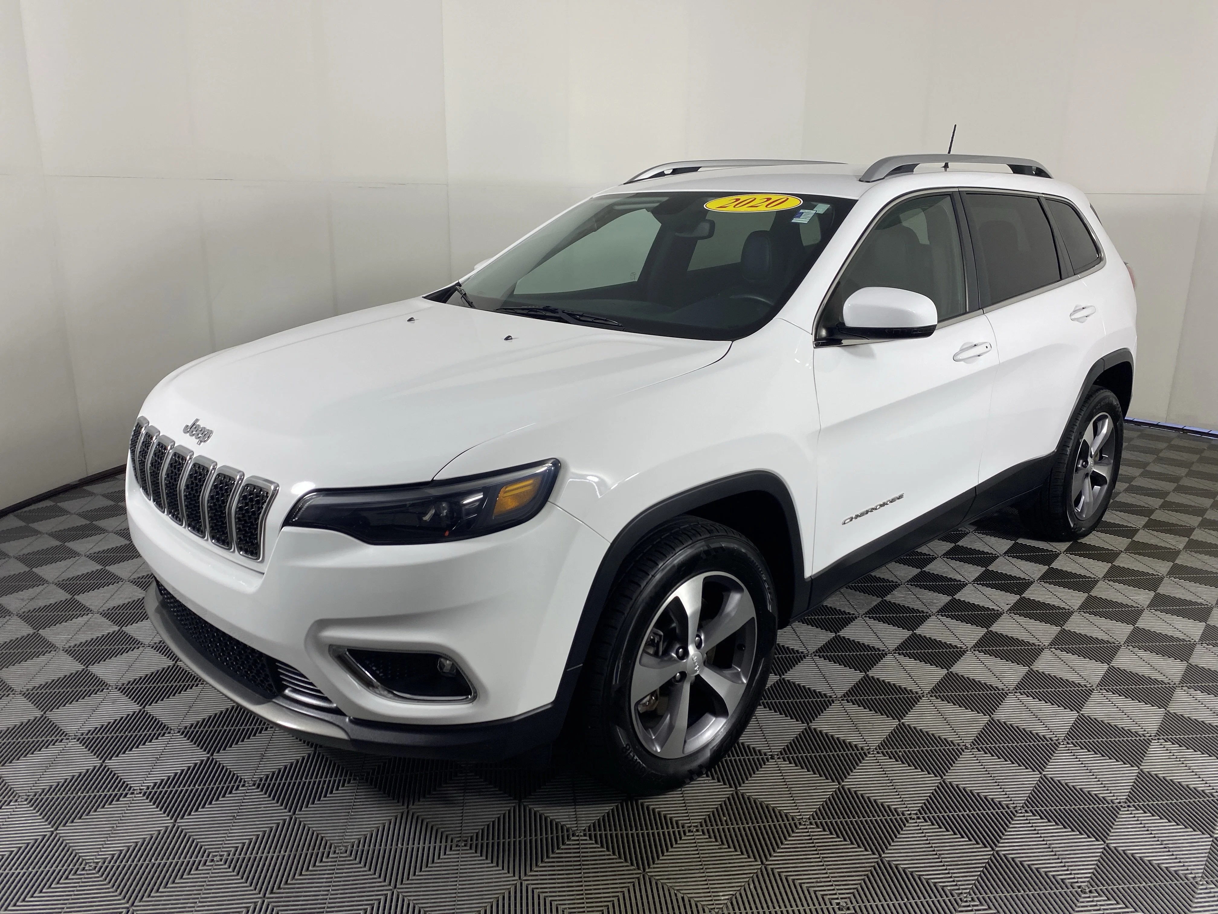 Used 2020 Bright White Clearcoat Jeep Limited image 10