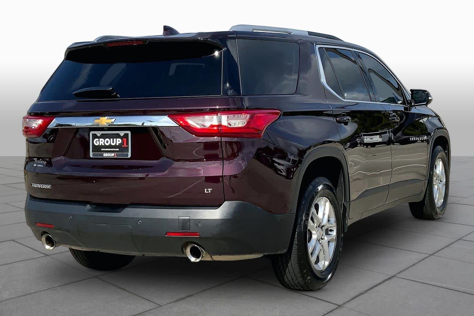 Used 2018 Black Currant Metallic Chevrolet LT Cloth image 13