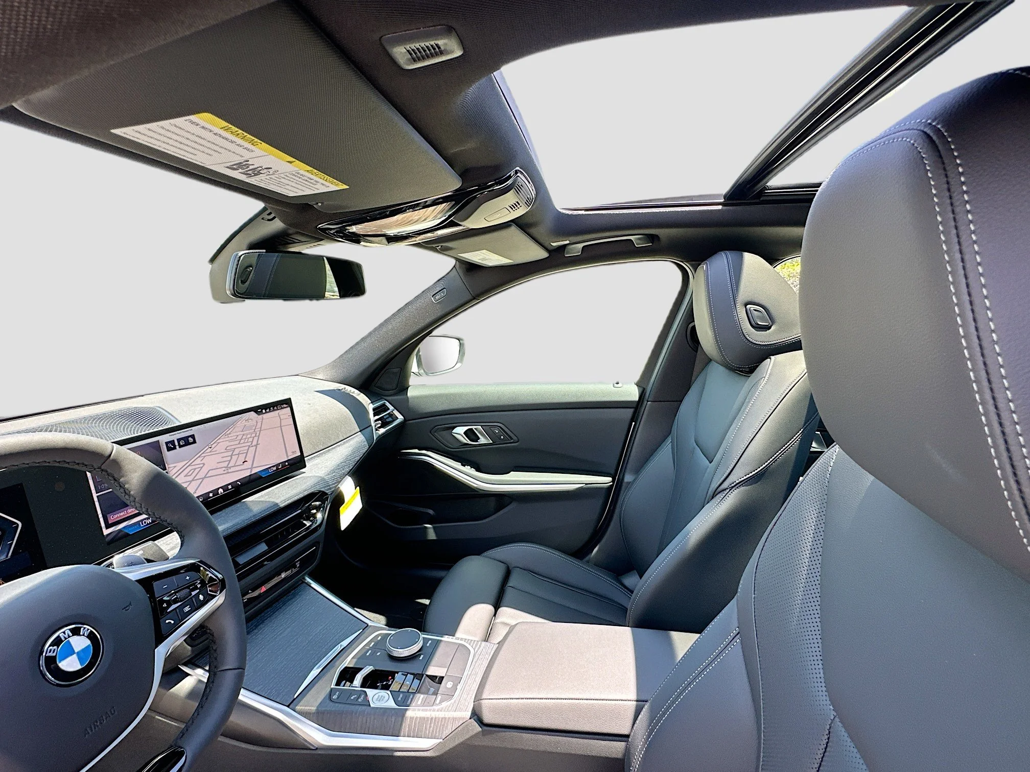 2025 BMW 3 Series 330i - Photo 17