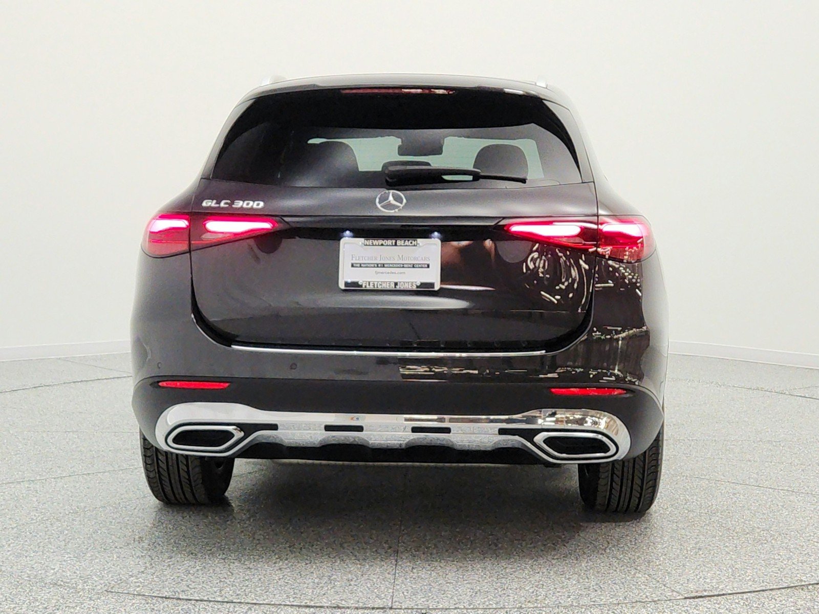 Certified Used 2026 Graphite Grey Metallic Mercedes-Benz GLC 300 SUV image 6