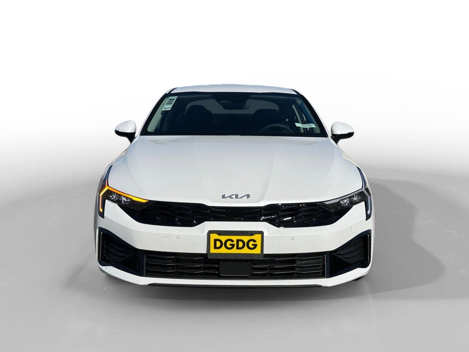 New 2026 Snow White Pearl Kia LXS image 8