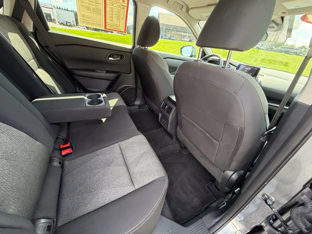 Used 2024 Gray Nissan SV image 43