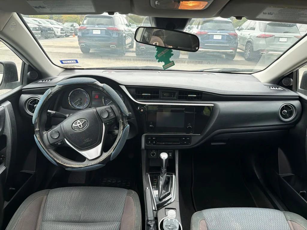 Used 2019 White Toyota LE image 6