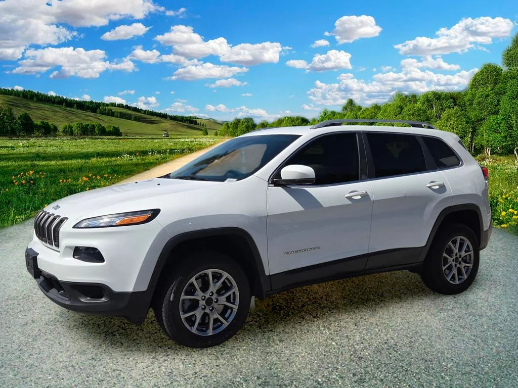 Used 2018 Jeep Cherokee Latitude Plus with VIN 1C4PJMLXXJD622062 for sale in St. Petersburg, FL