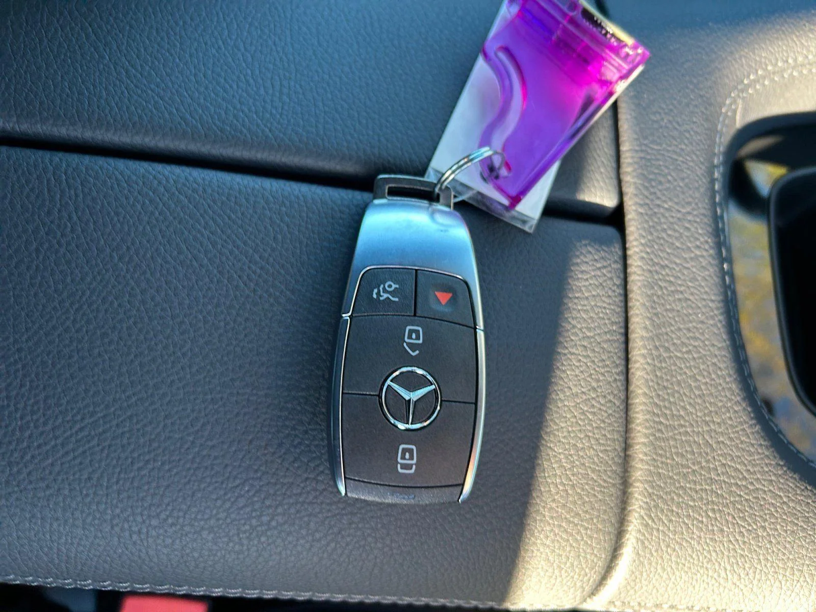 New 2026 Selenite Grey Metallic Mercedes-Benz GLE 450 image 30