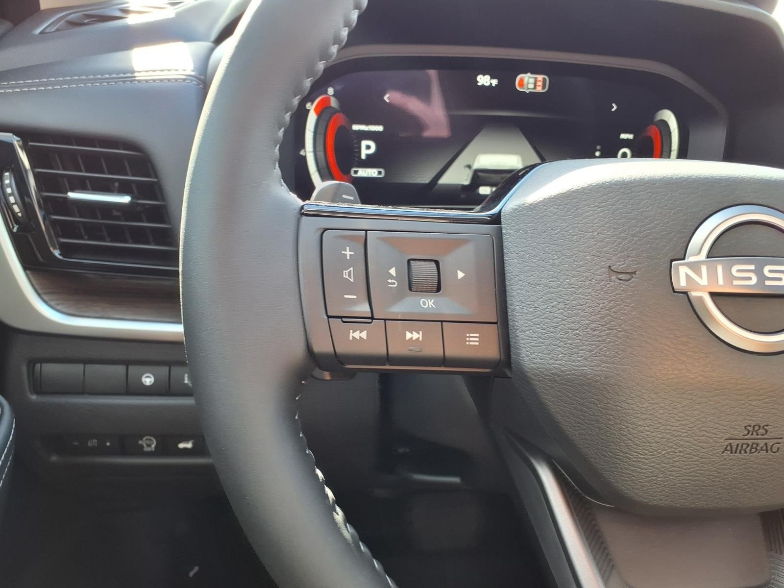 2026 Nissan Rogue photo 14 of 22