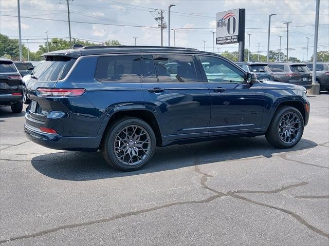 New 2026 Fathom Blue Pearl-Coat Exterior Paint Jeep Summit image 3