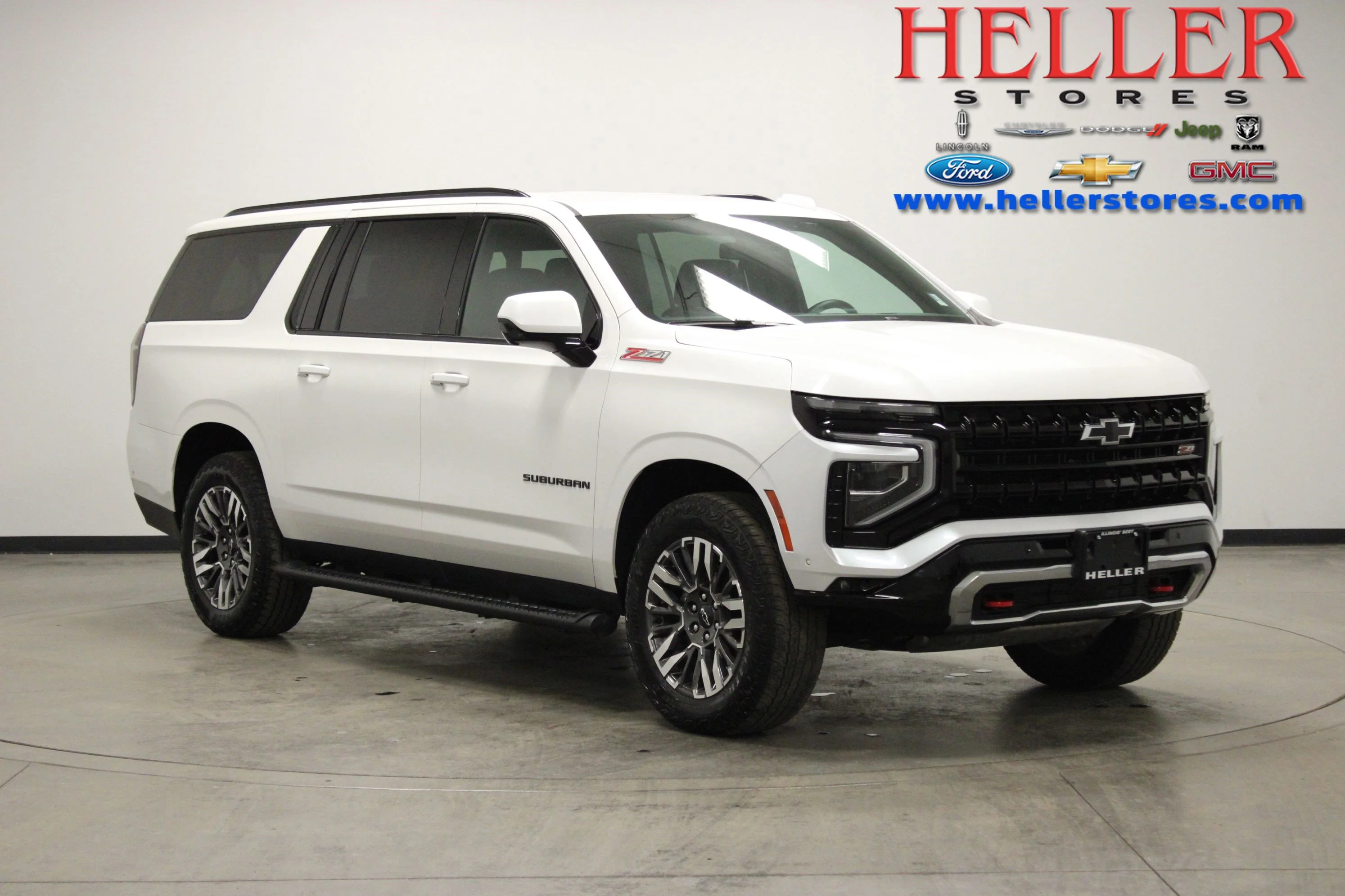 Used 2025 Iridescent Pearl Tricoat Chevrolet Z71 image 1