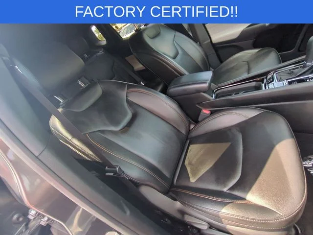 Used 2024  Jeep Limited image 34