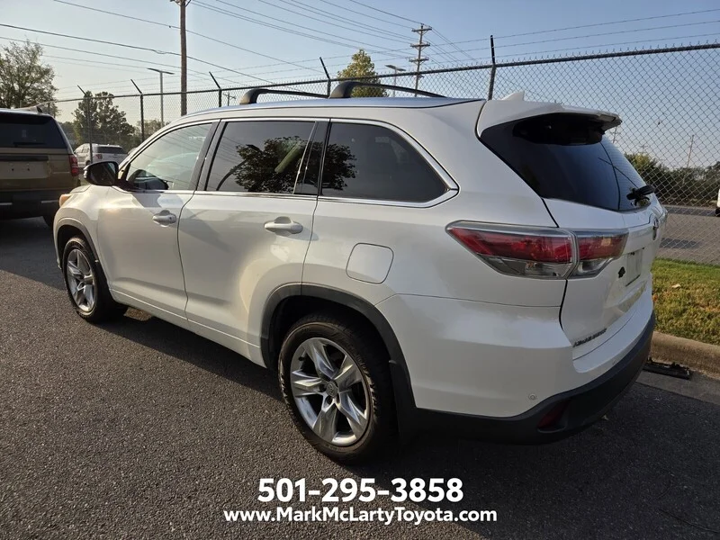 Used 2015 Blizzard Pearl TOYOTA LIMITED image 6