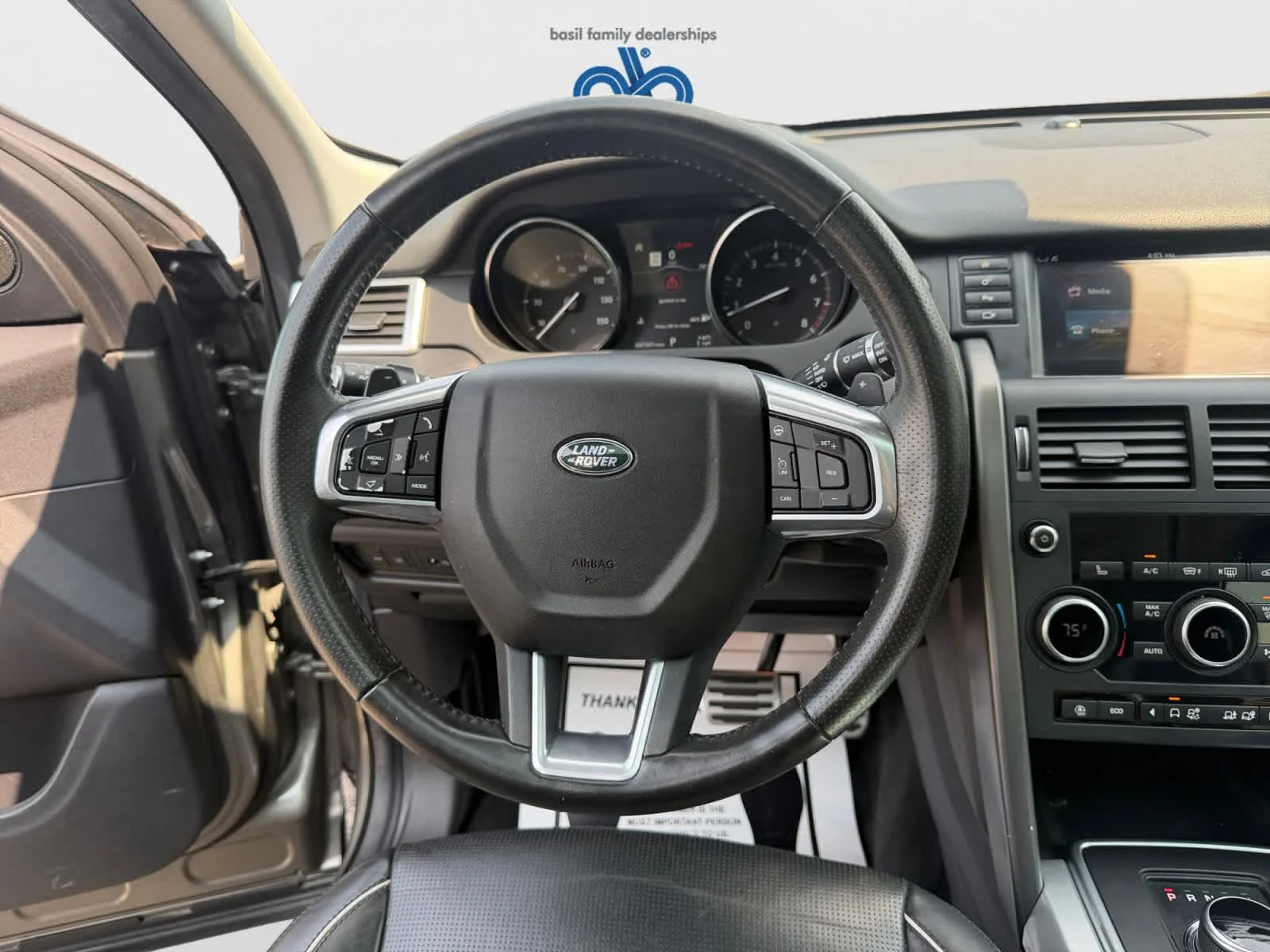 Used 2018 Corris Grey Metallic Land Rover HSE image 16