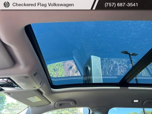 New 2026 White Volkswagen 2.0T SE w/Technology image 20