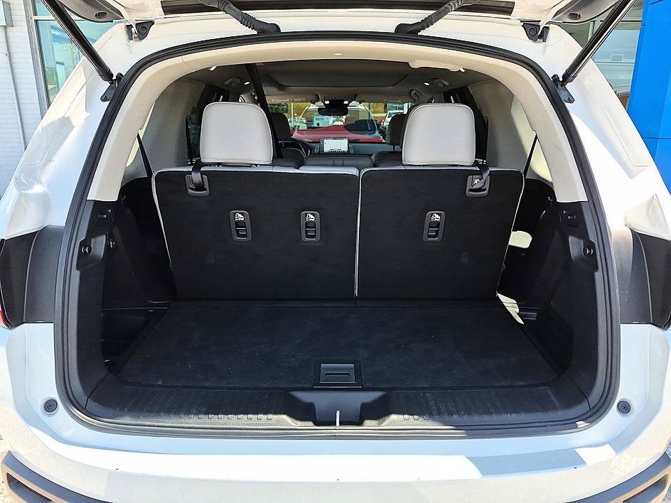 Used 2025 Platinum White Pearl Honda Touring image 33