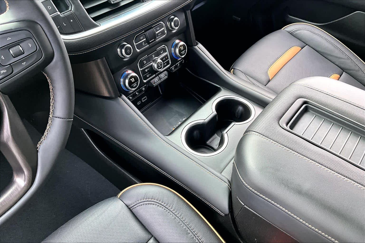 Used 2024 Onyx Black GMC AT4 image 17