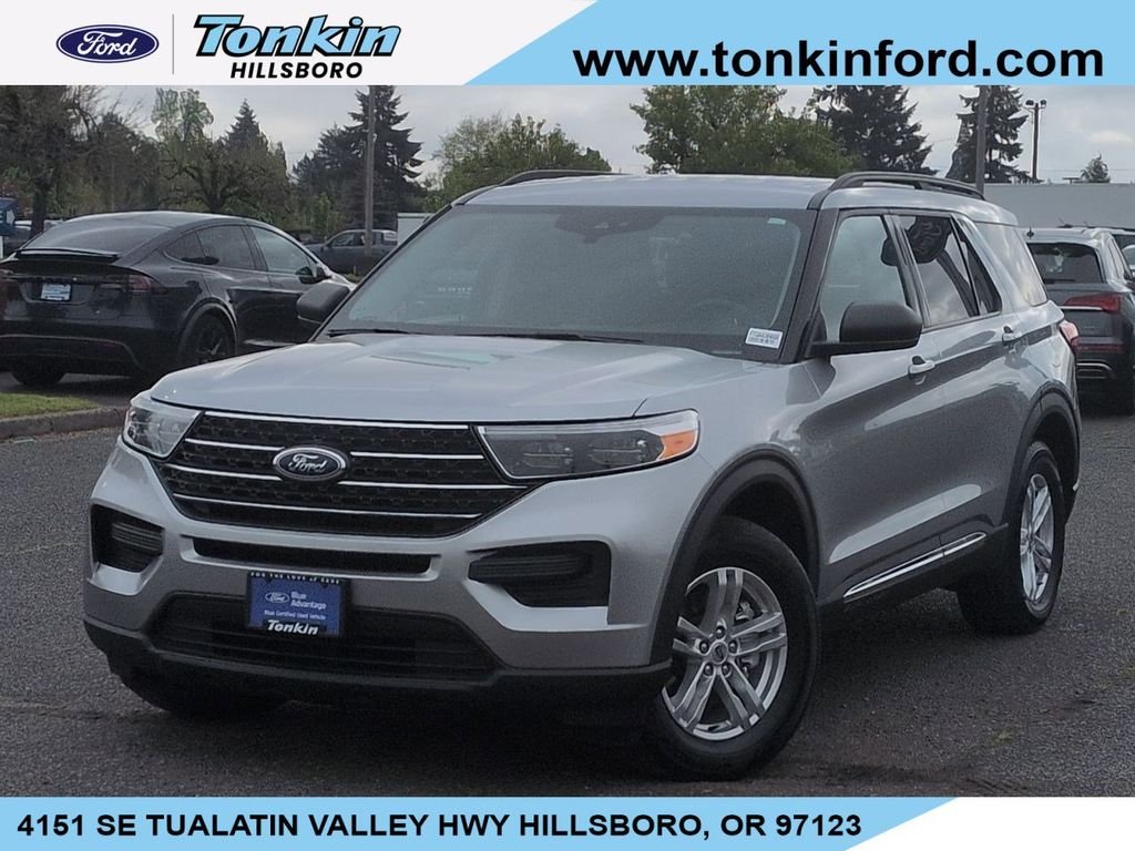 2023 Ford Explorer XLT 4WD's photo