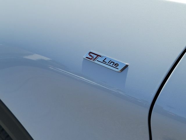 New 2026 Space White Metallic Ford ST-Line image 23