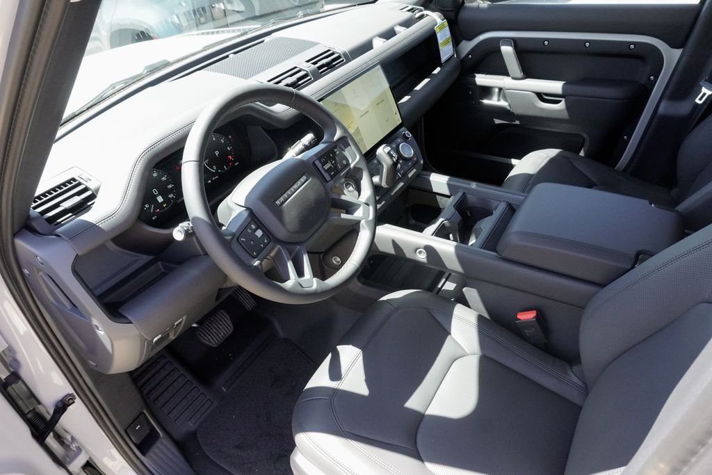 New 2026 Borasco Grey Land Rover X-Dynamic SE image 18