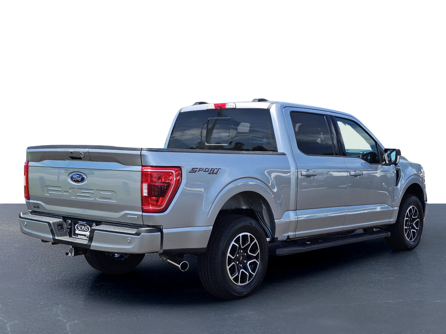 Used 2023 Iconic Silver Metallic Ford XLT image 10