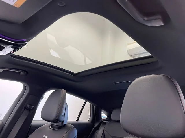 New 2026 MANUFAKTUR Alpine Grey Mercedes-Benz GLC 43 AMG® image 5