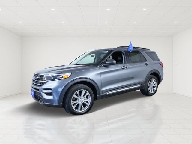 Certified Used 2024 Gray Ford XLT image 3