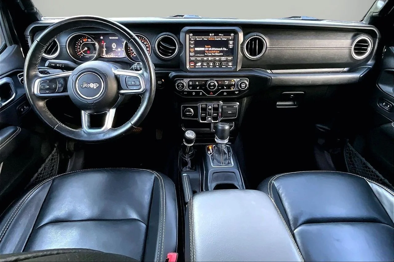 Used 2021 Black Jeep Sahara image 14