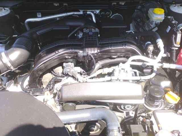 Used 2025 White Subaru Onyx Edition image 25