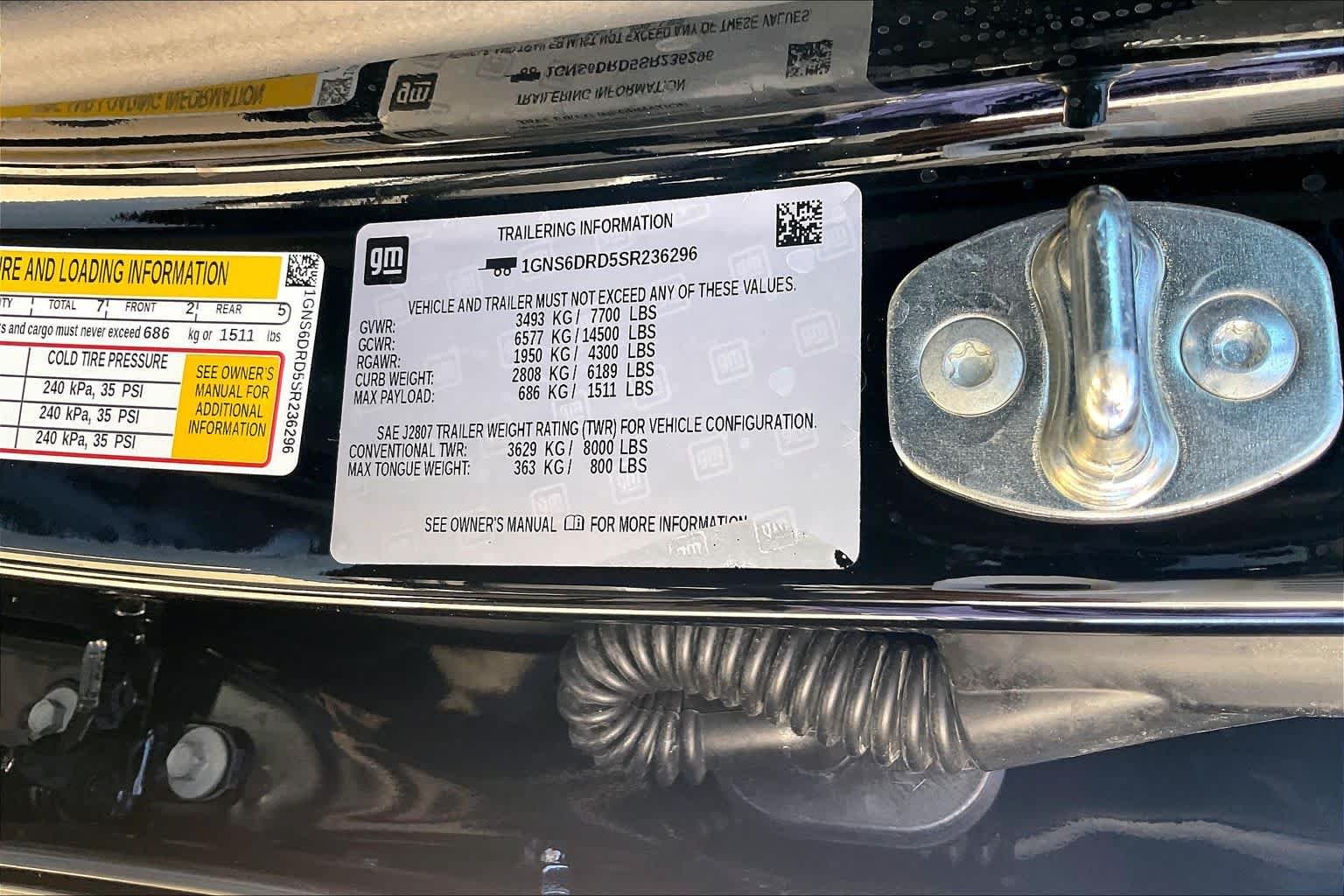 Used 2025 Black Chevrolet Z71 image 36