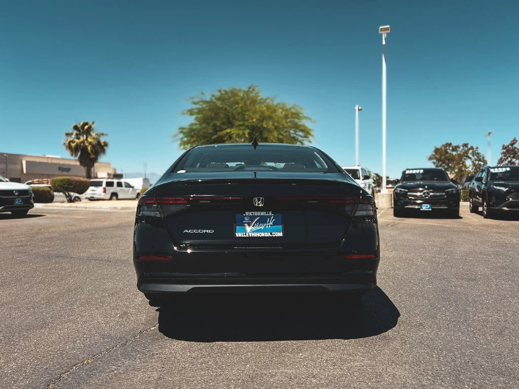 New 2026 Crystal Black Pearl Honda SE image 6