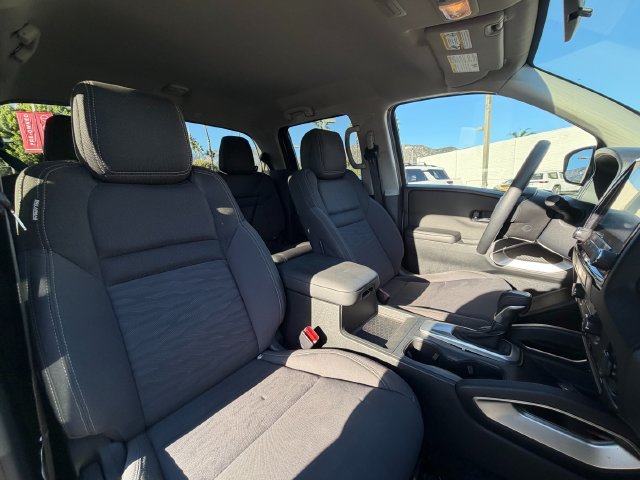 Used 2023 White Nissan SV image 31