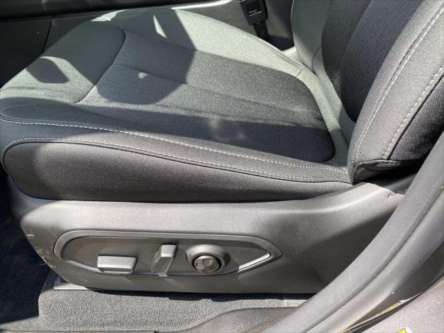 New 2026 Baltic Gray Metallic Clear-Coat Exterior Paint Jeep Laredo X image 11