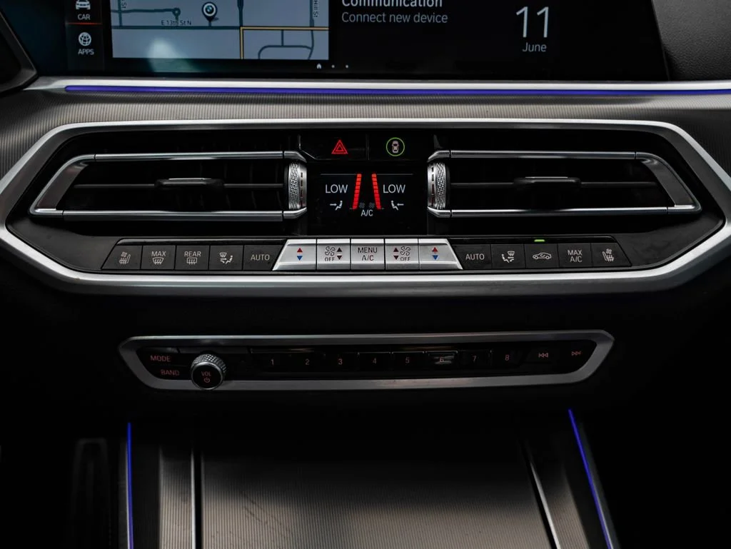 Used 2022 Arctic Gray Metallic BMW M50i image 38